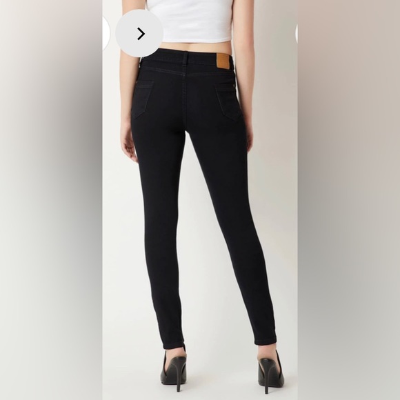 Madewell Denim - Madewell “8 Skinny Black Jeans